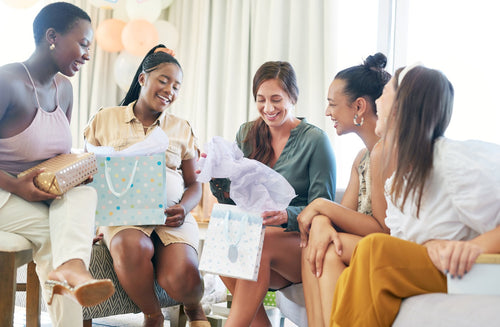 Baby Showers: Your All-Fun, Zero-Stress Guide