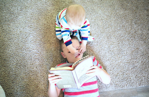 How to Deal When Your Baby Bites, Pulls Hair, or Pinches