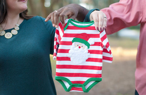13 Festive Holiday Pregnancy Announcement Ideas