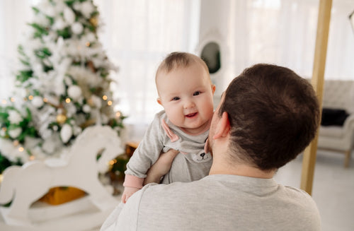 15 Ways to Celebrate Your Baby’s First Holiday Season