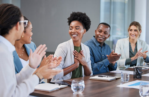 How to Tell Your Coworkers You’re Pregnant