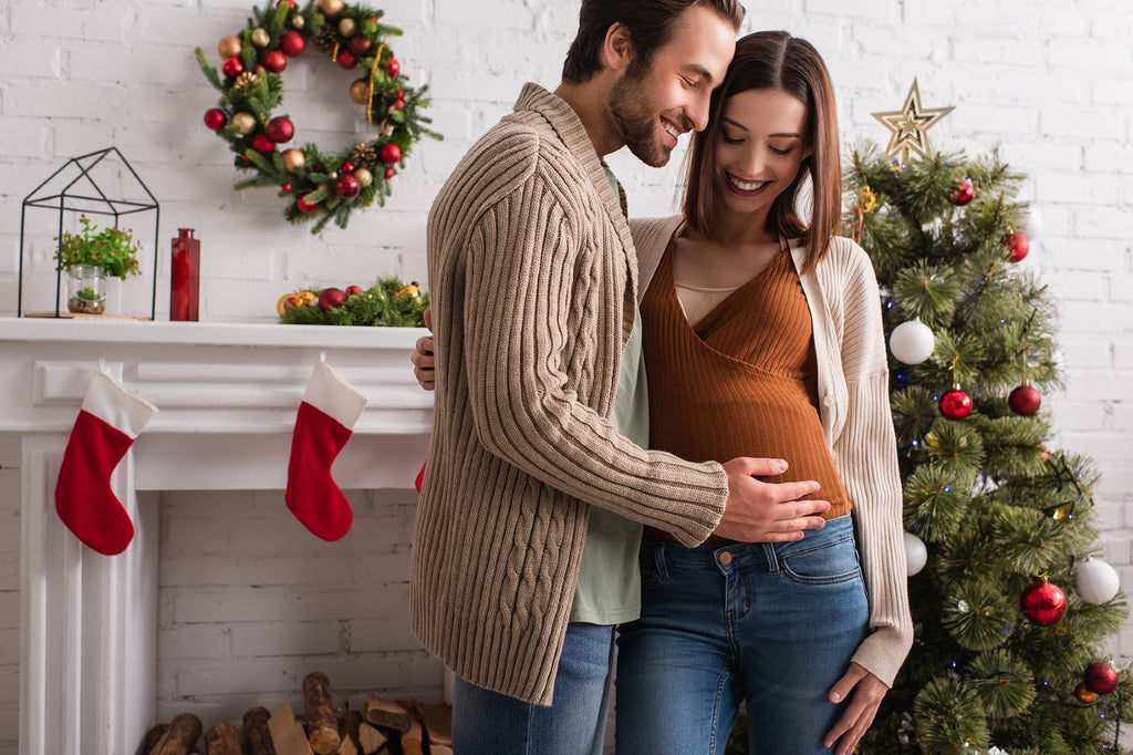 Holiday Gifts for Pregnant Women, New Moms & Families