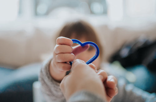 17 Ways to Help Kids and Families in Need