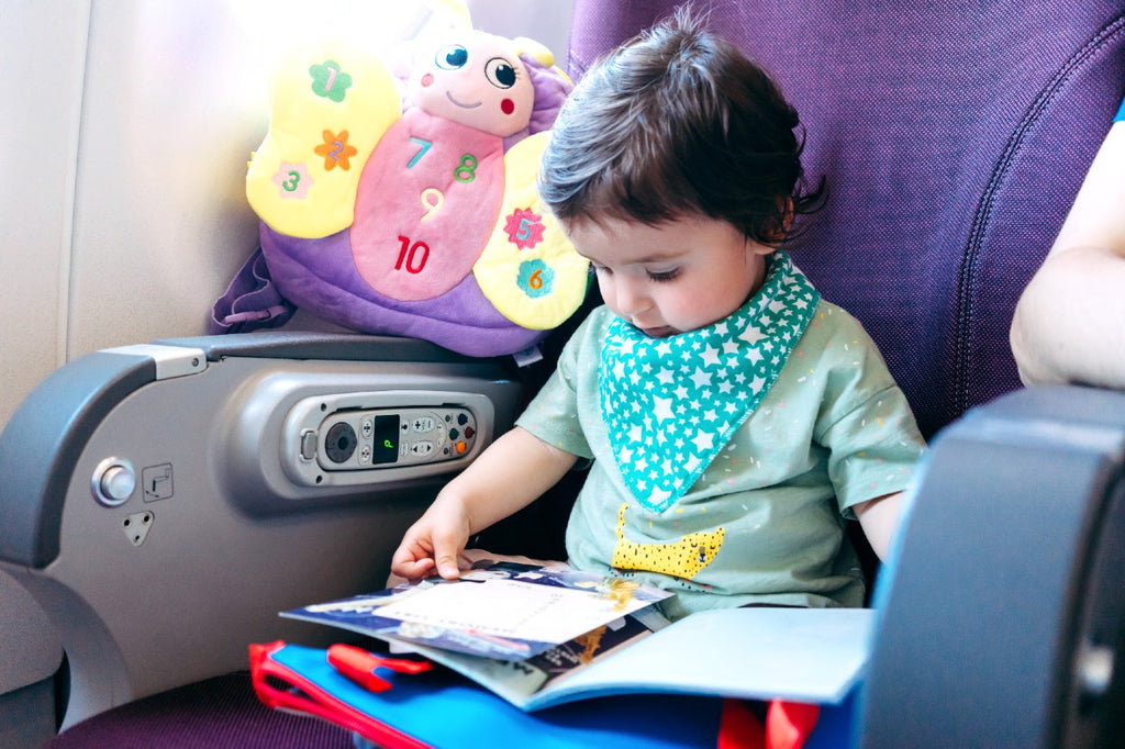 Activities for toddler on plane: mum and pediatrician shares 12